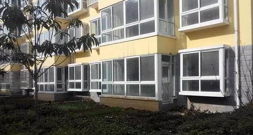 售楼小杰吃瓜,揭秘房地产界的酸甜苦辣