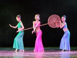 吃瓜舞蹈打卡图片真实  第1张