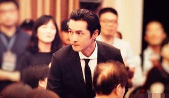 张译吃瓜视频,揭秘娱乐圈幕后故事  第1张