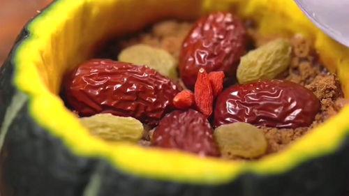 红糖宝宝吃瓜,红糖宝宝甜蜜吃瓜记  第2张