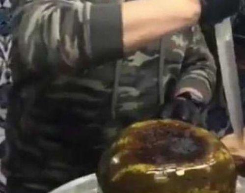 吃老板的饼吃员工的瓜  第3张